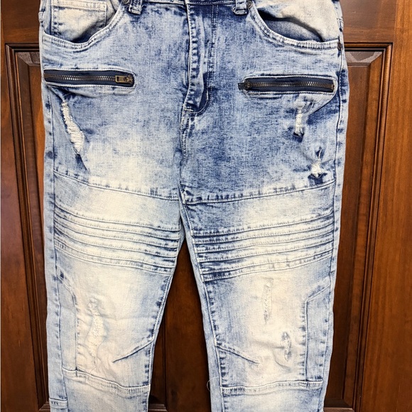 Encrypted Distressed Jeans for Men - Picture 2 of 5